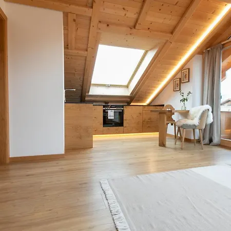 Alpinum Junior Apartment *